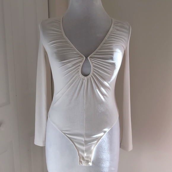 SHEIN Tops - Ivory Ribbed Bodysuit
